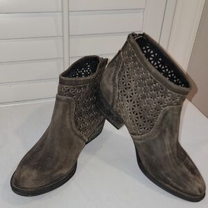 Harley-Davidson Taupe Ankle Booties